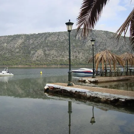Πανσιόν Mantas Bay Λουτράκι
