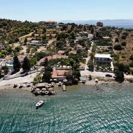 Mantas Bay Πανσιόν Λουτράκι