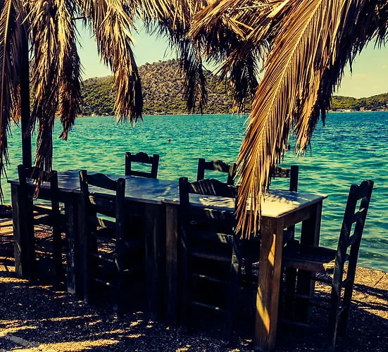 Mantas Bay Casa de hóspedes Loutráki